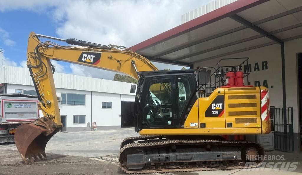 CAT 320 Paletli ekskavatörler