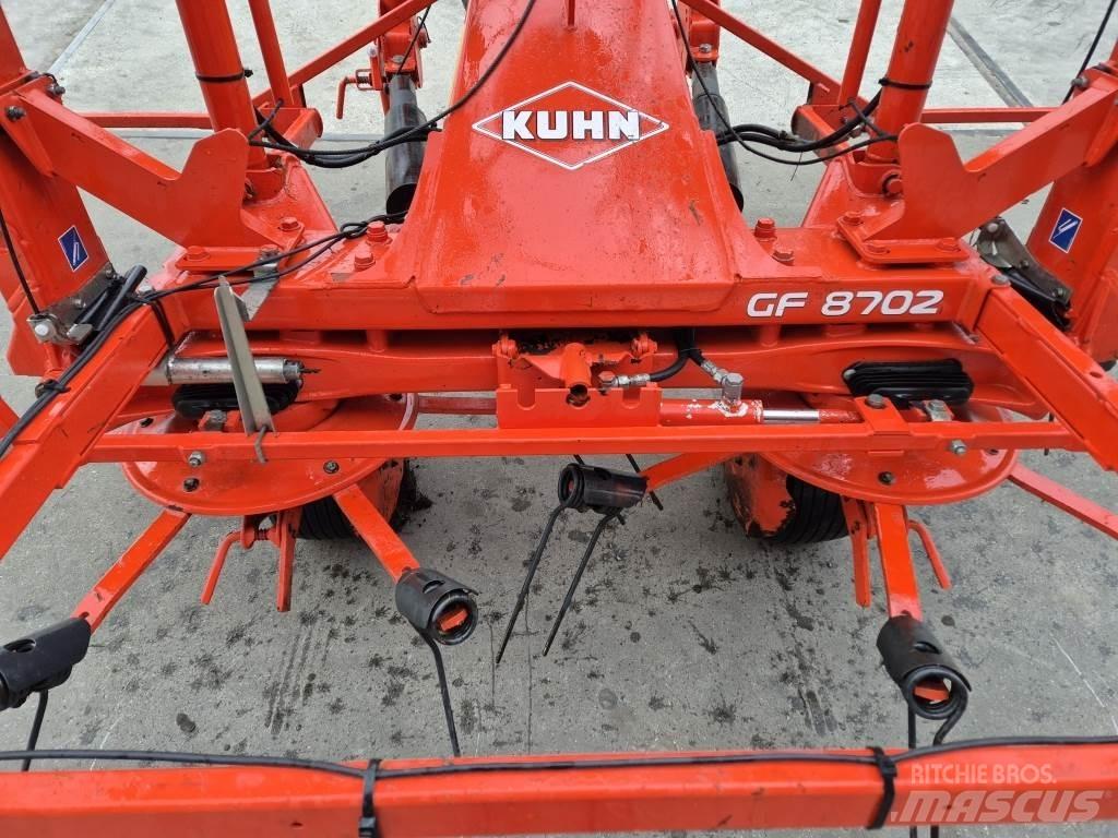Kuhn 8702 Kombine tirmiklar