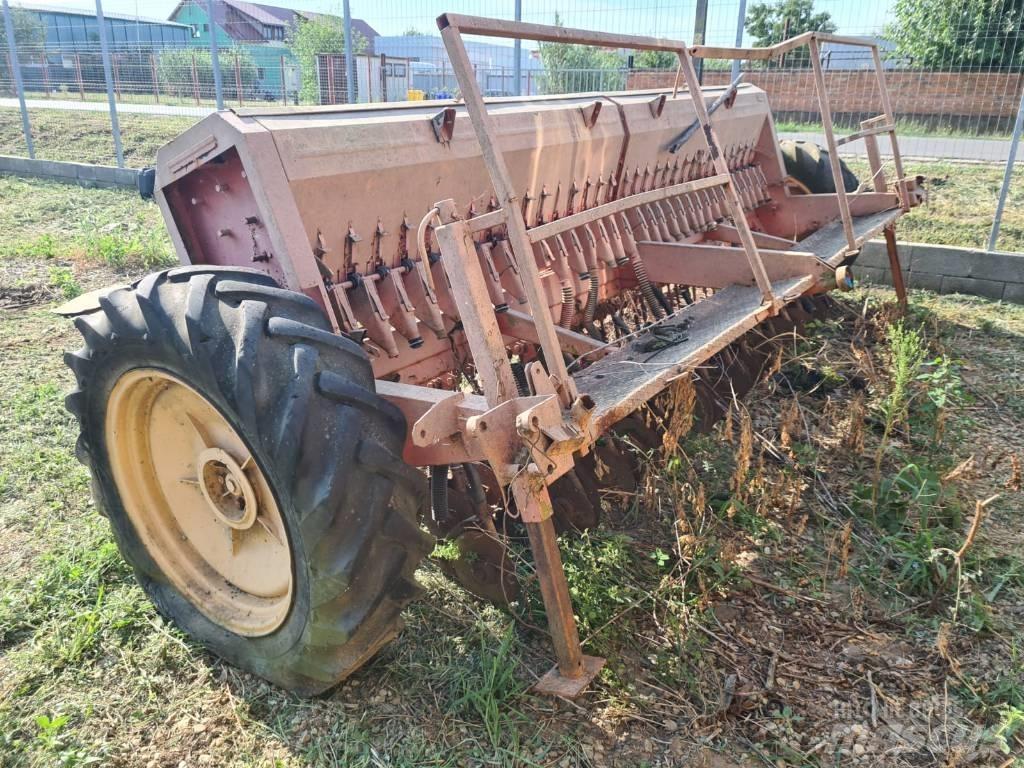 Kuhn 4M Kombine hububat mibzerleri