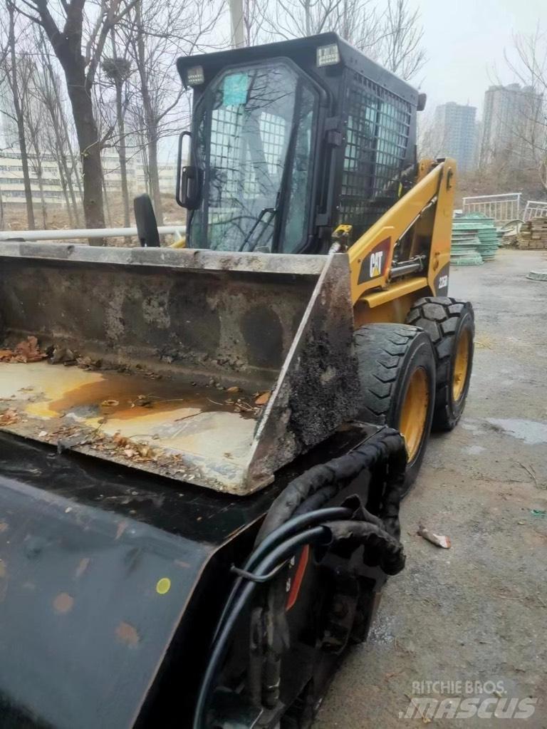 CAT 226 B Skid steer loderler
