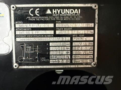 Hyundai 30D-9 Dizel forkliftler
