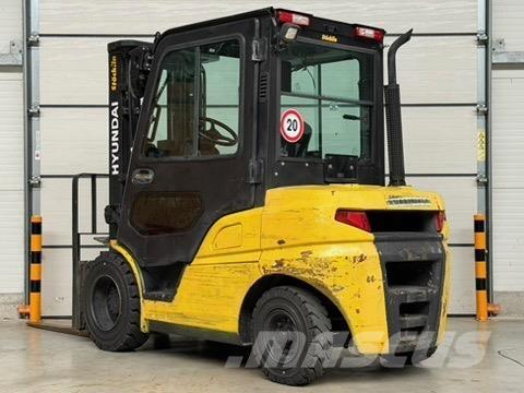 Hyundai 30D-9 Dizel forkliftler