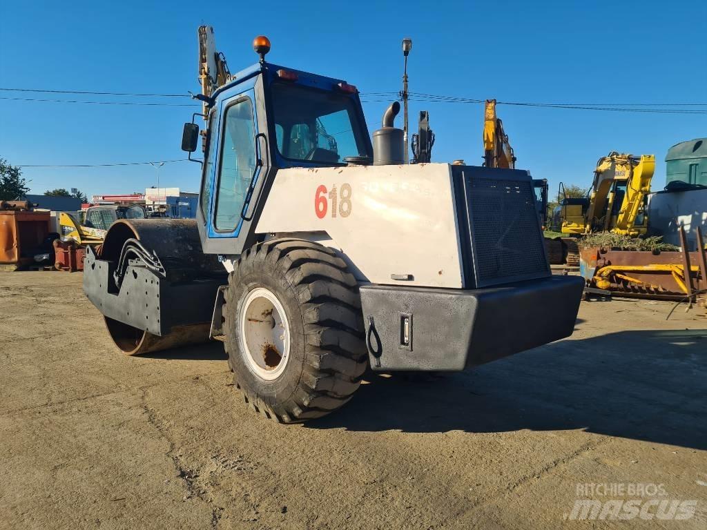  Compactor MV 618 DT Zemin sıkıştırma makineleri