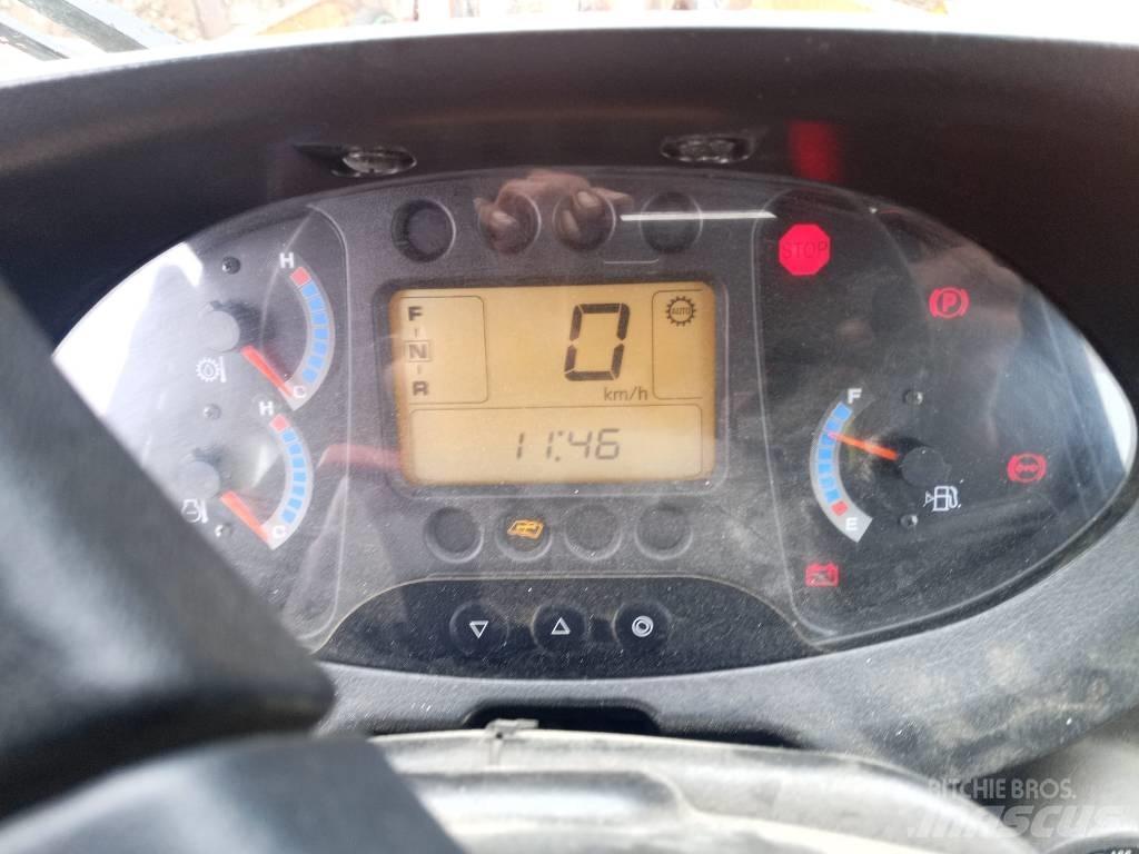 Hitachi ZW 220 Tekerlekli yükleyiciler