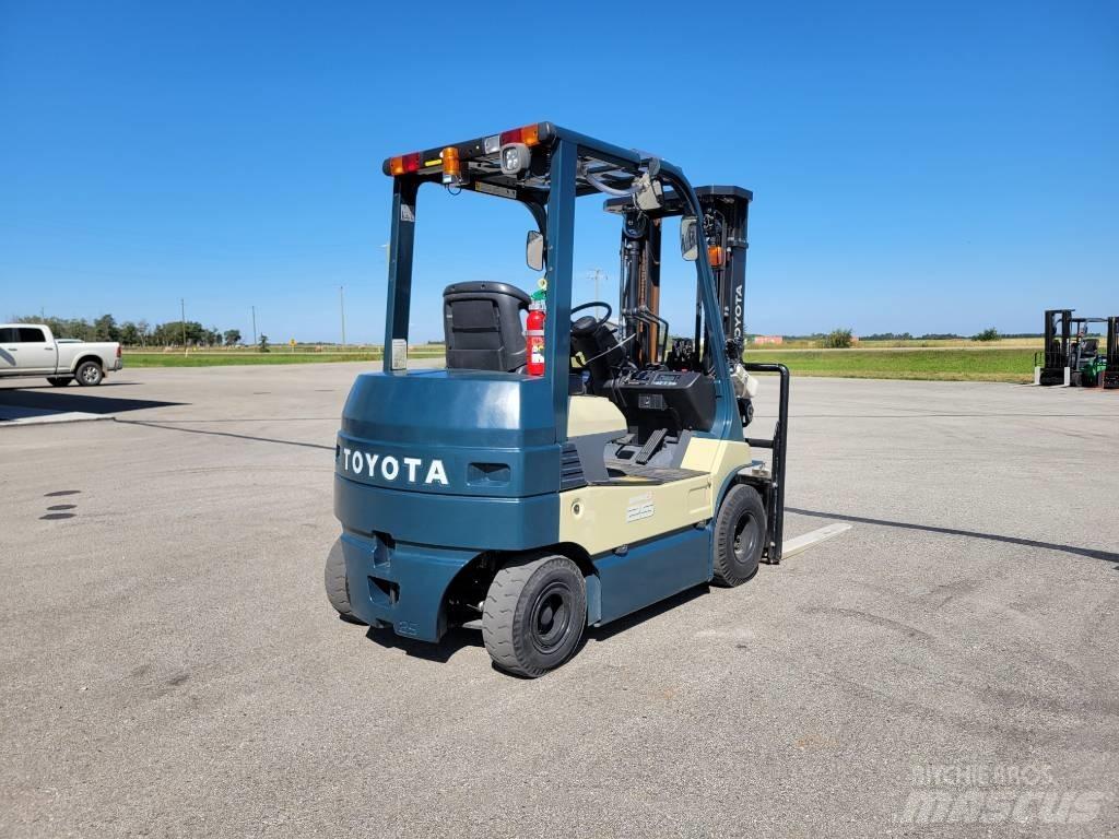 Toyota 8 FB 25 Elektrikli forkliftler