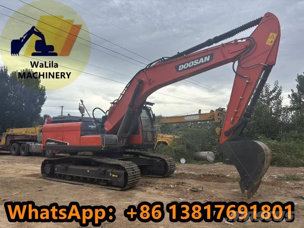 Doosan DX 225 LCA Paletli ekskavatörler