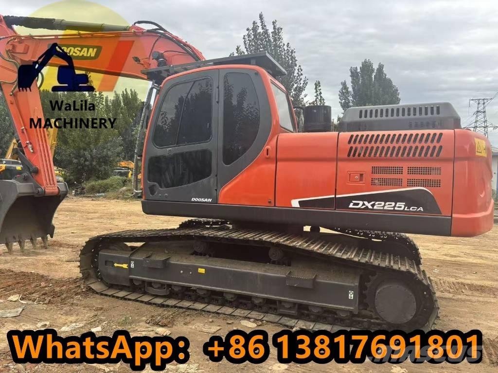 Doosan DX 225 LCA Paletli ekskavatörler