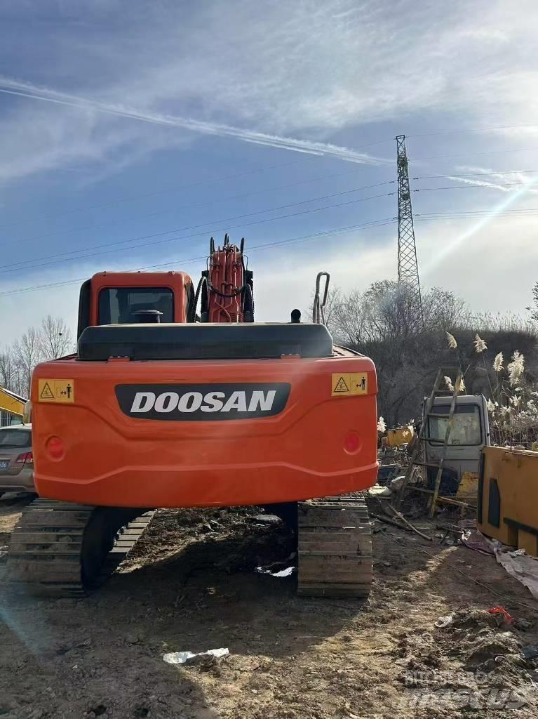 Doosan DX225LC-9C Paletli ekskavatörler