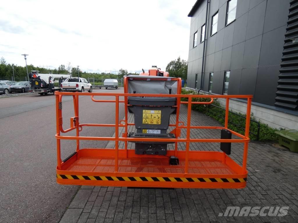 JLG 660 SJ Bomlift Körüklü personel platformları