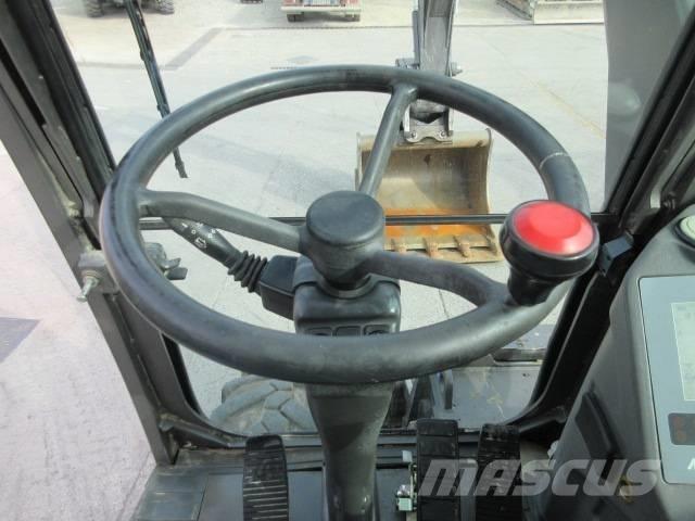 Mecalac 714 MW2 Lastik tekerli ekskavatörler