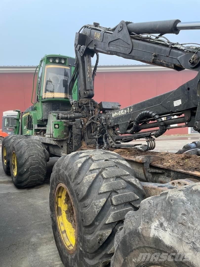 John Deere 1210E Tomruk yükleyici traktörler