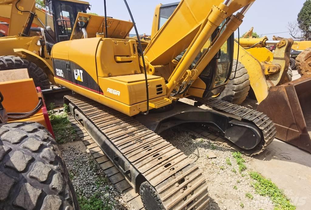 CAT 320 C L Paletli ekskavatörler