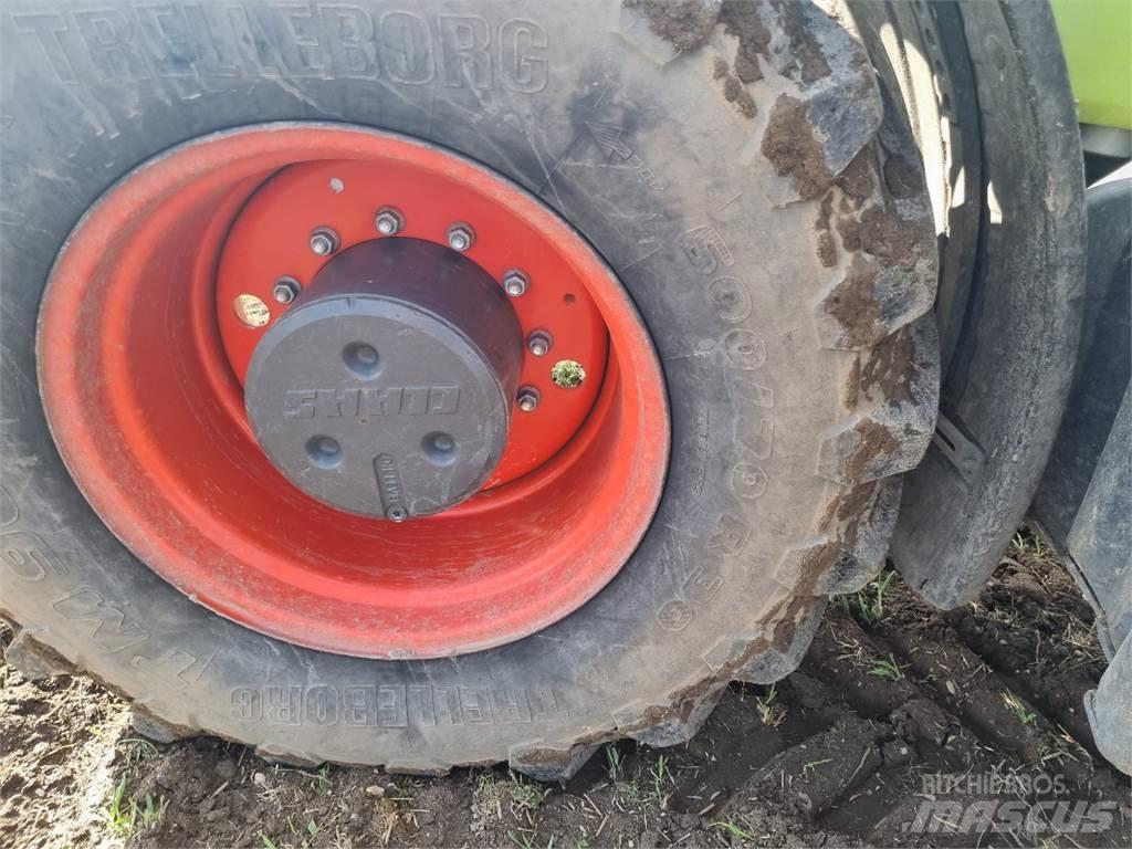 CLAAS Axion 850 Traktörler