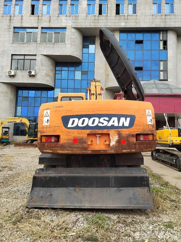 Doosan DH 210 W-7 Lastik tekerli ekskavatörler