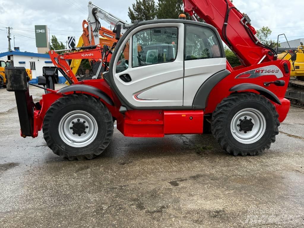 Manitou MT 1440 Teleskopik yükleyiciler