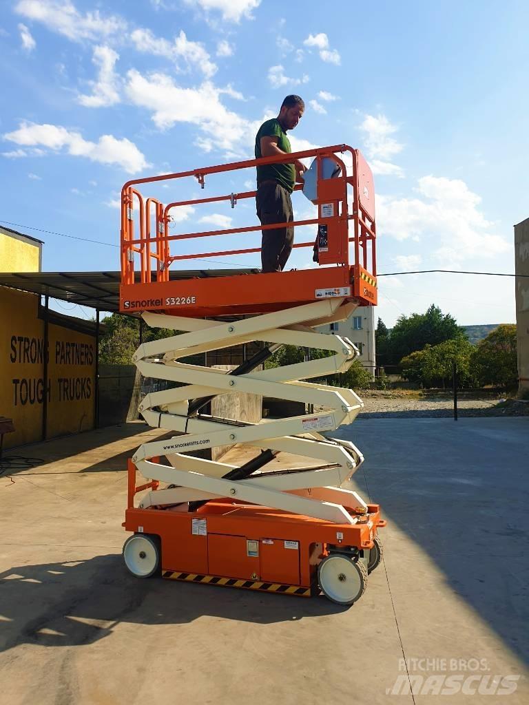 Snorkel S 3226E Makasli platformlar