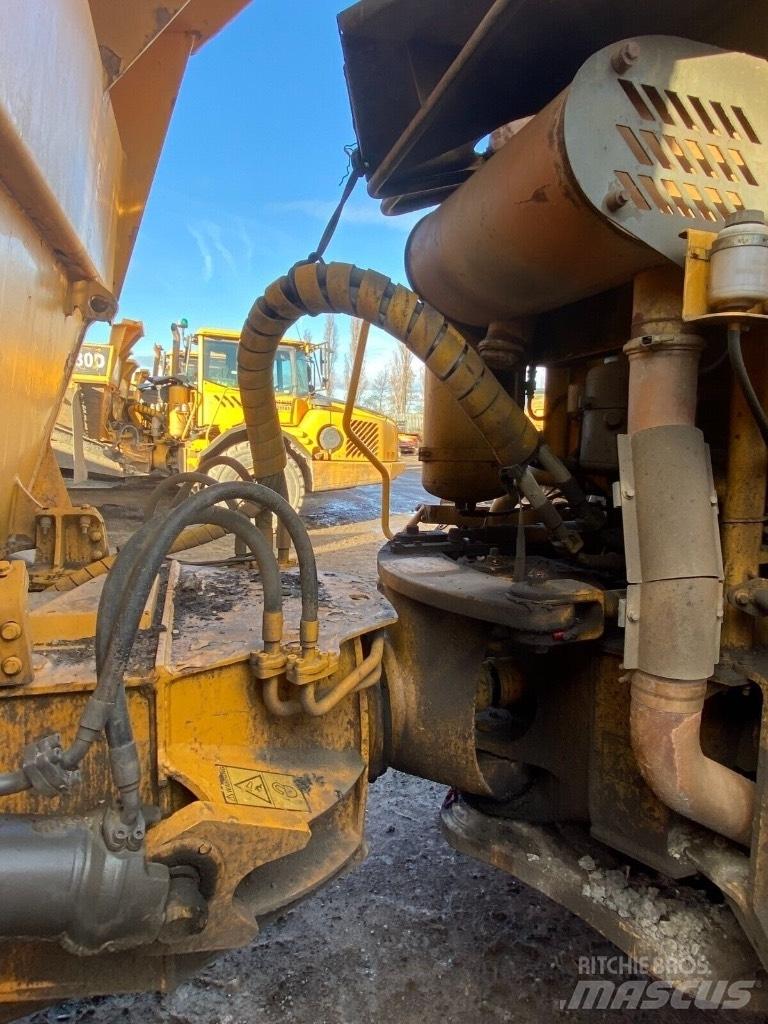 Volvo A 25 D Belden kirma kaya kamyonu