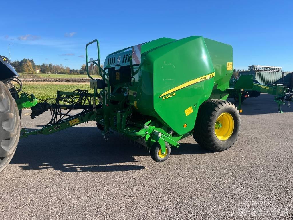 John Deere F441M Rulo balya makinalari
