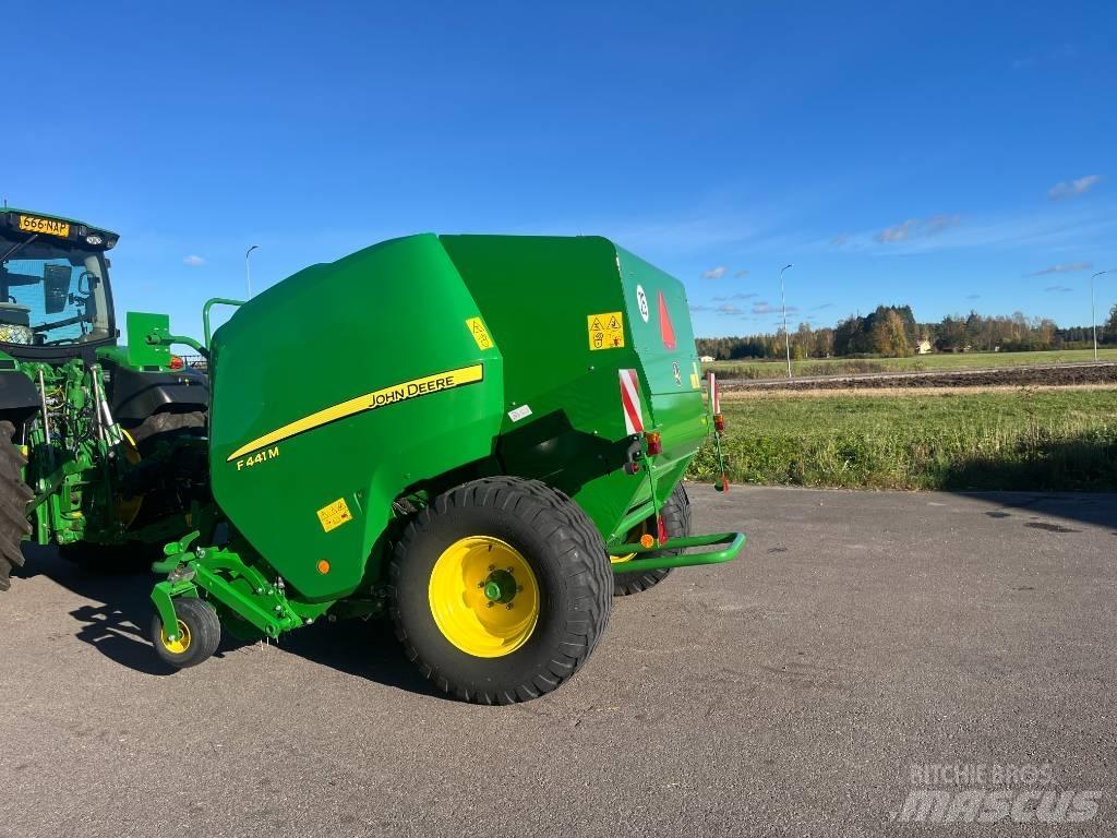 John Deere F441M Rulo balya makinalari