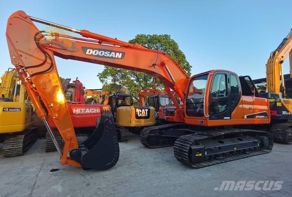 Doosan DX 225 LC Paletli ekskavatörler