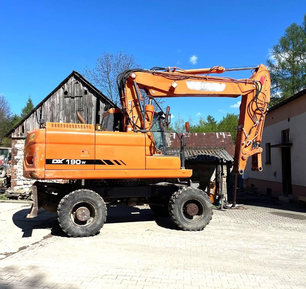 Doosan DX 190 W-3 Lastik tekerli ekskavatörler