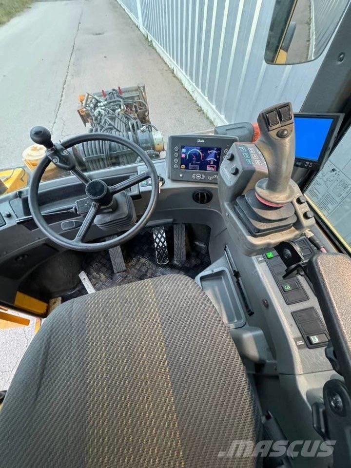 Lundberg 4220 Kazici yükleyiciler