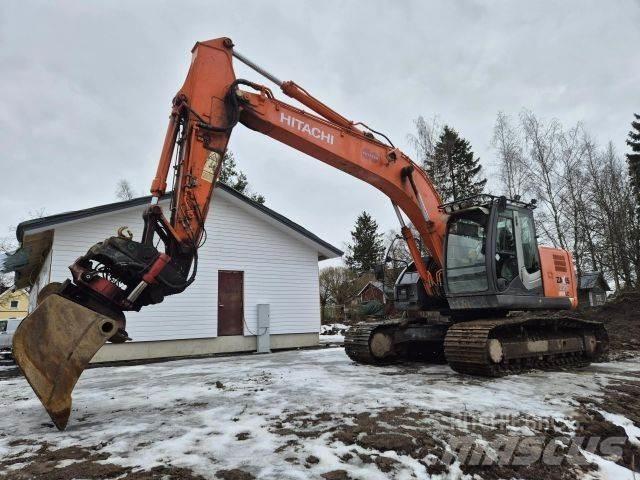Hitachi ZX225 LC-3 Paletli ekskavatörler