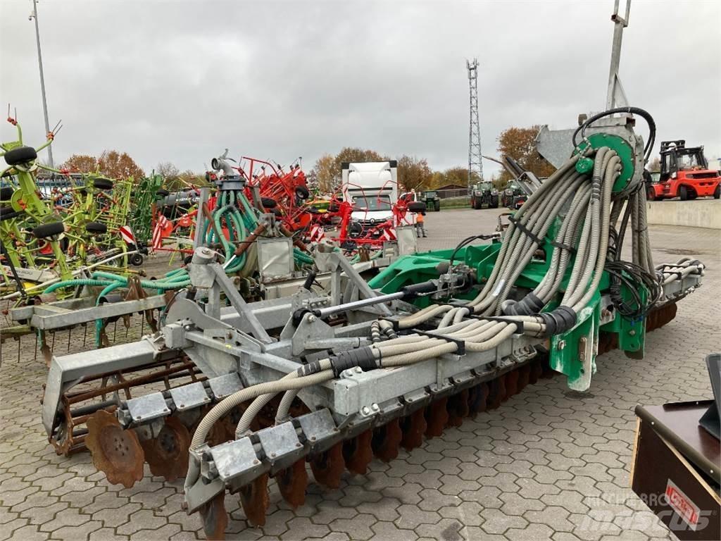 Samson SD 700 Sivi gübre ve ilaç tankerleri