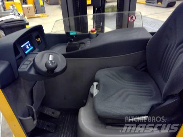 Jungheinrich ETV 214 Reach truck - depo içi istif araçları