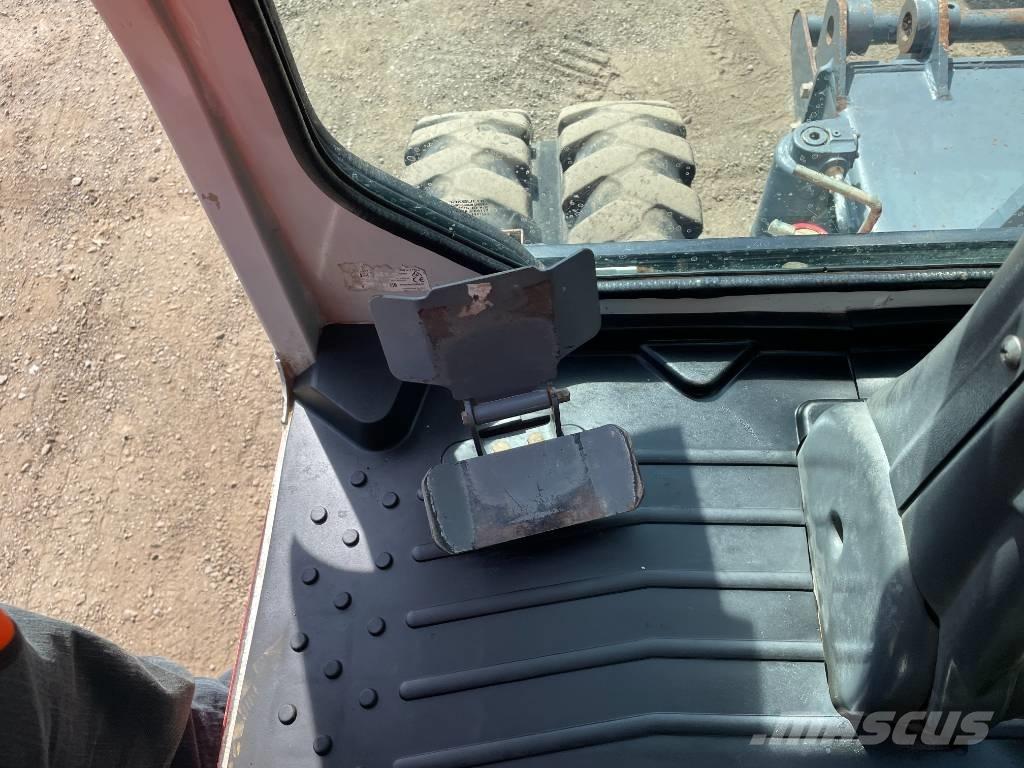 Takeuchi TB 295 W Lastik tekerli ekskavatörler