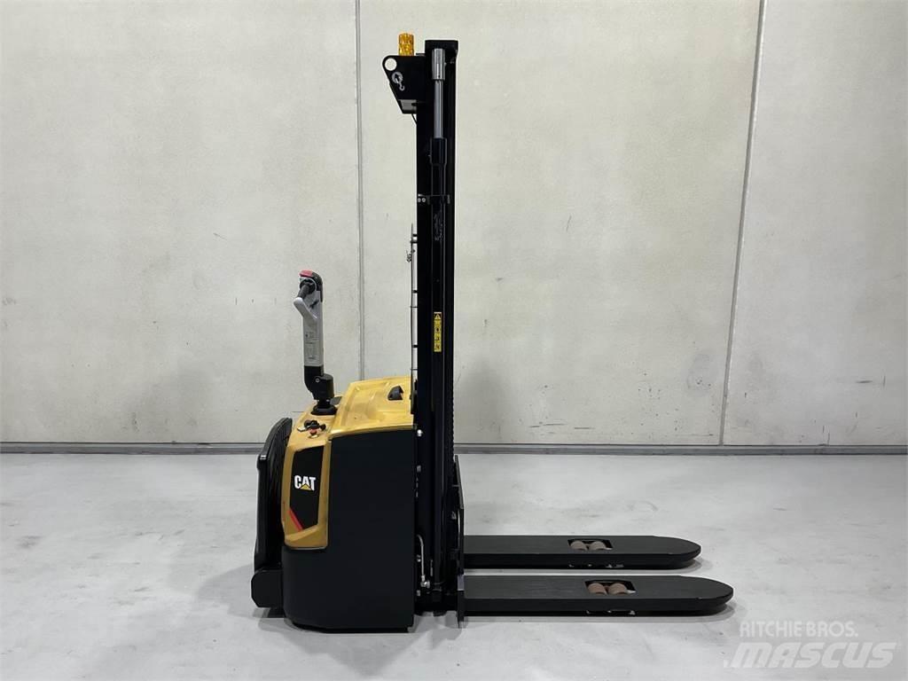 CAT NSP16N2R Akülü depo ekipmanları