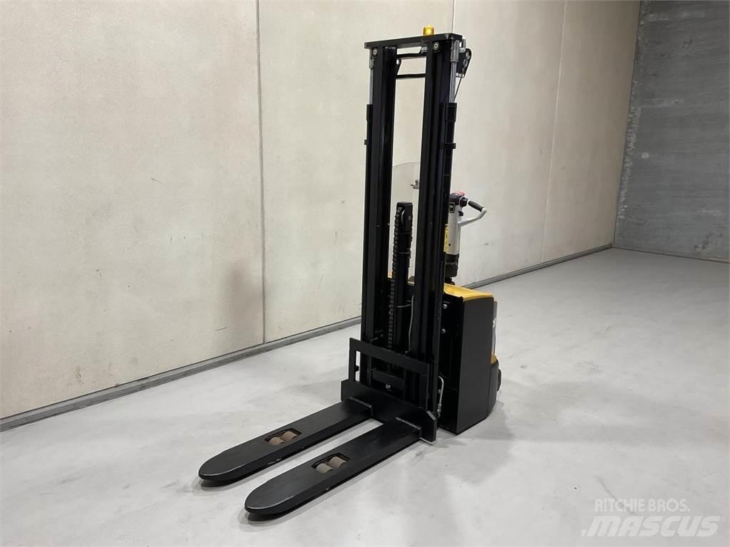 CAT NSP16N2R Akülü depo ekipmanları