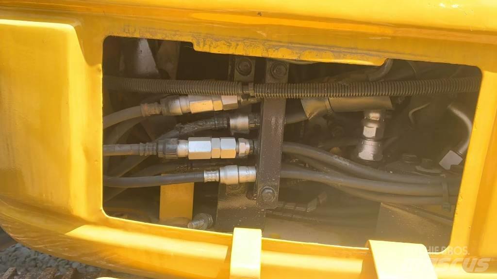 Komatsu PC 40 MR Paletli ekskavatörler