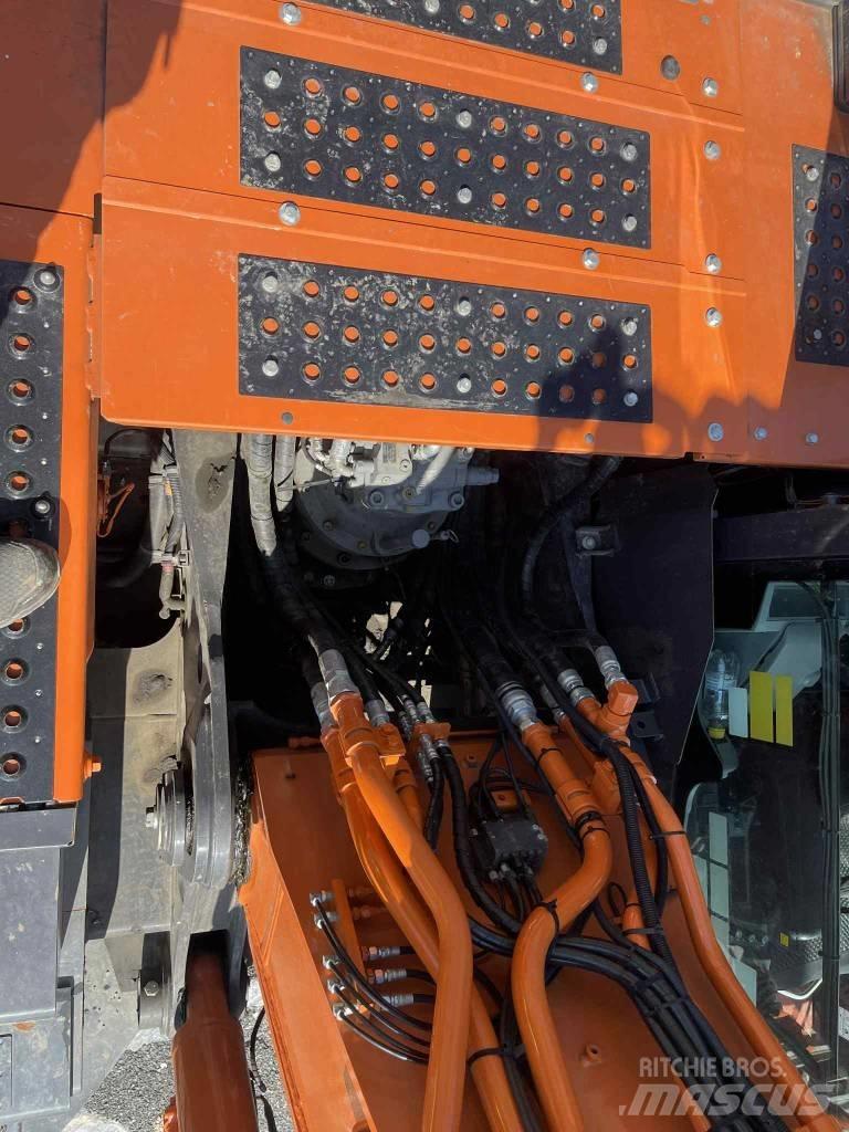 Hitachi ZX300LC-7 Paletli ekskavatörler
