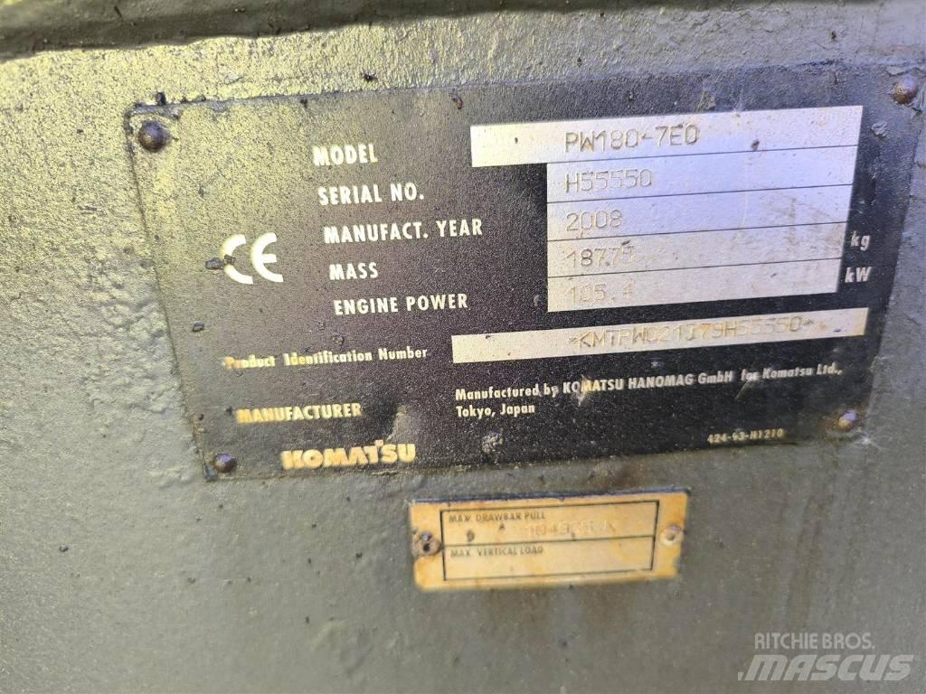 Komatsu PW 180-7 Lastik tekerli ekskavatörler