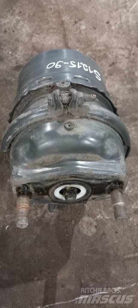 Scania R440  1424306 Frenler