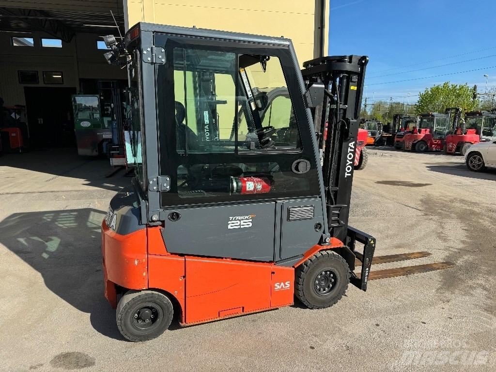Toyota 8FBMKT25 Elektrikli forkliftler