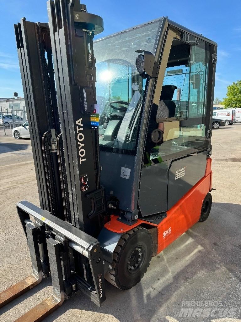 Toyota 8FBMKT25 Elektrikli forkliftler