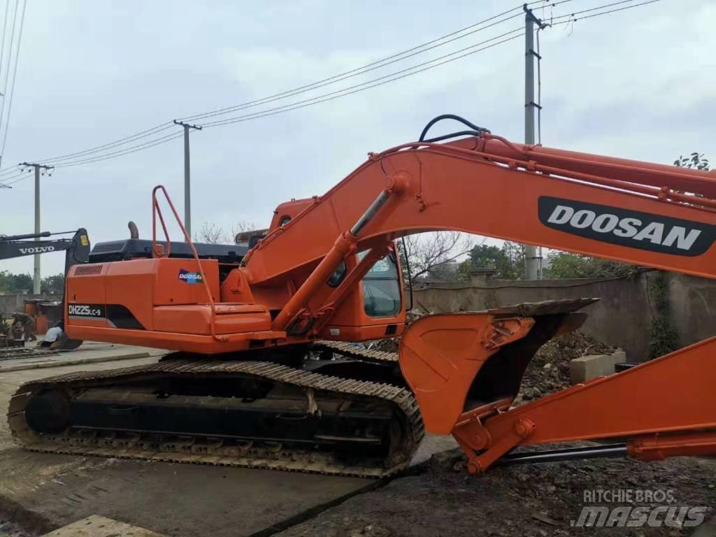 Doosan DH225LC-9 Paletli ekskavatörler