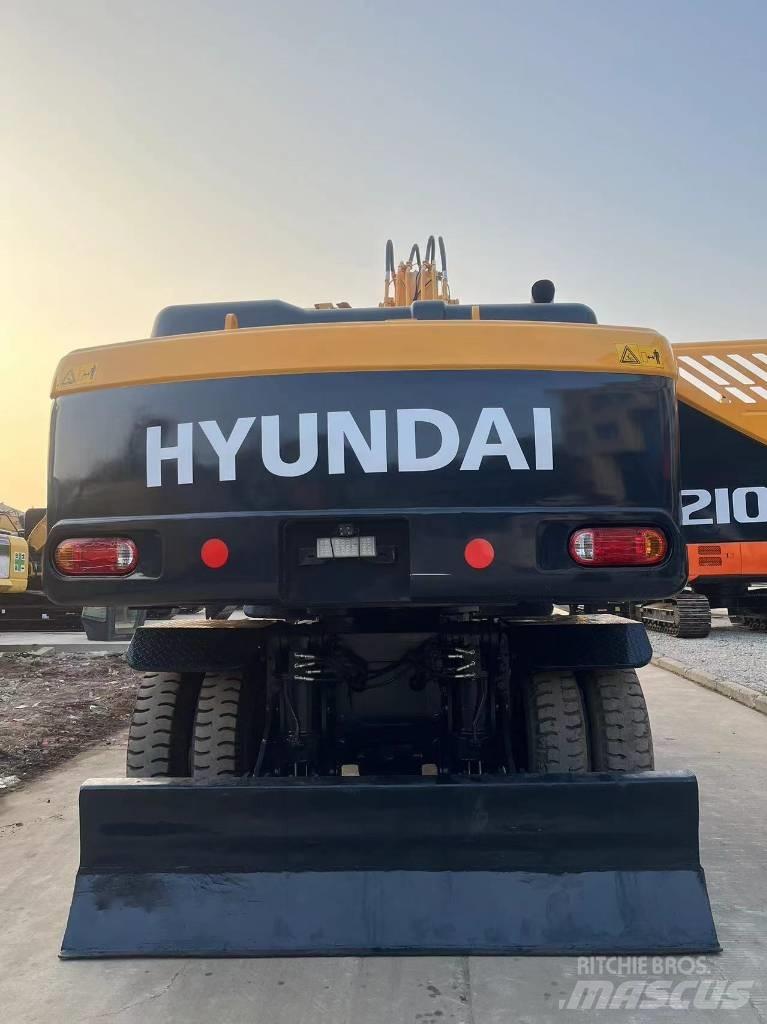 Hyundai R210W-9 Lastik tekerli ekskavatörler