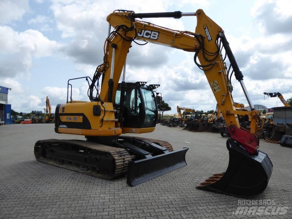 JCB JZ235 Paletli ekskavatörler