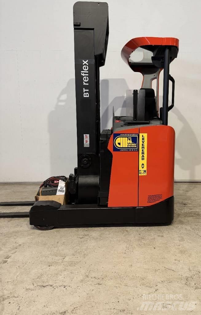 BT truck RRE140H Reach truck - depo içi istif araçları