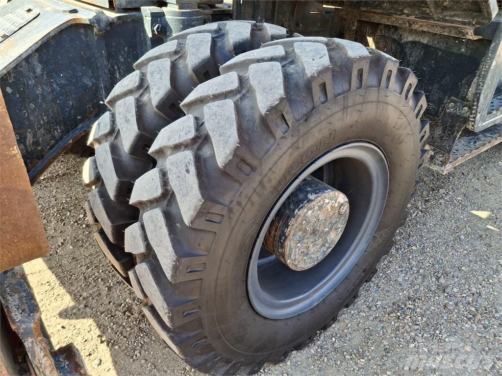 Hyundai HW 210 A Lastik tekerli ekskavatörler