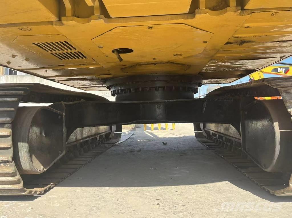CAT 320 D Paletli ekskavatörler