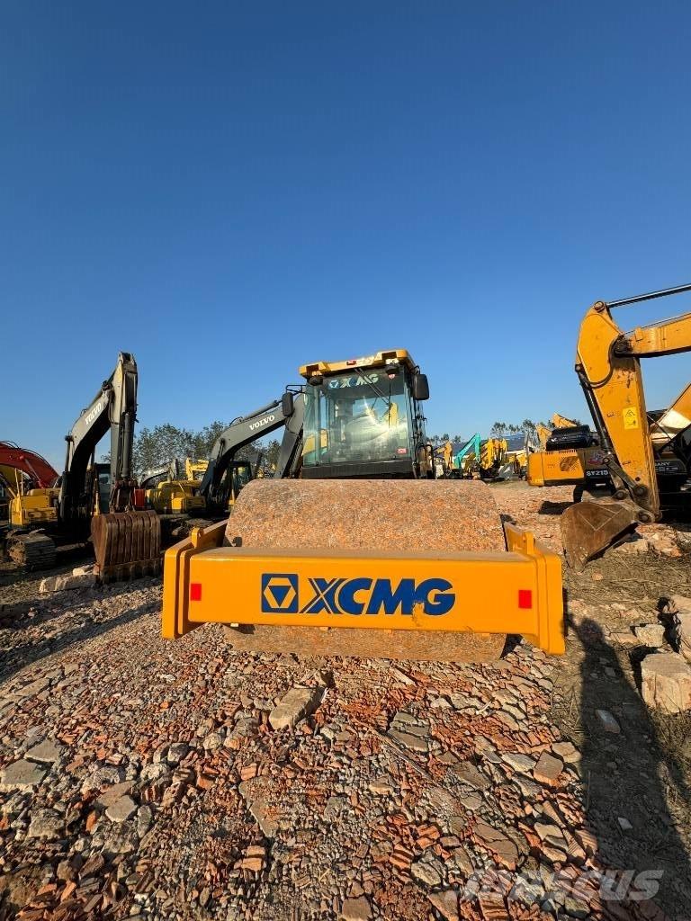 XCMG XS 263 J Tek tamburlu silindirler