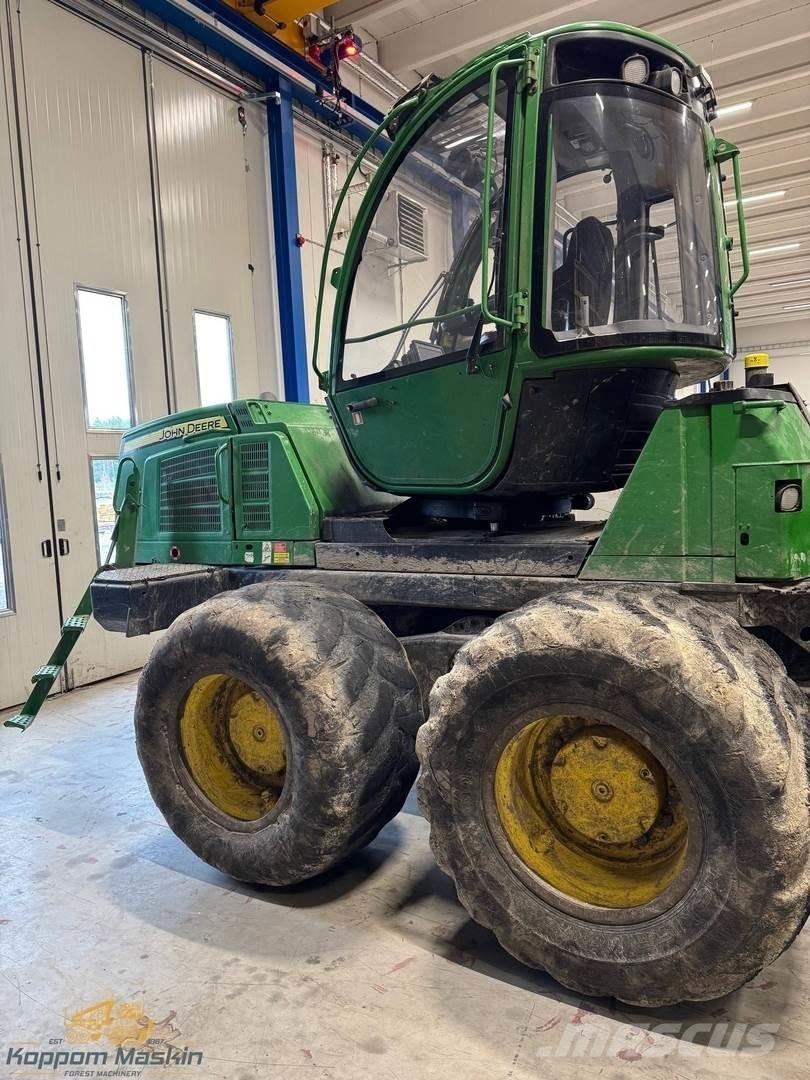 John Deere 1210E Tomruk yükleyici traktörler