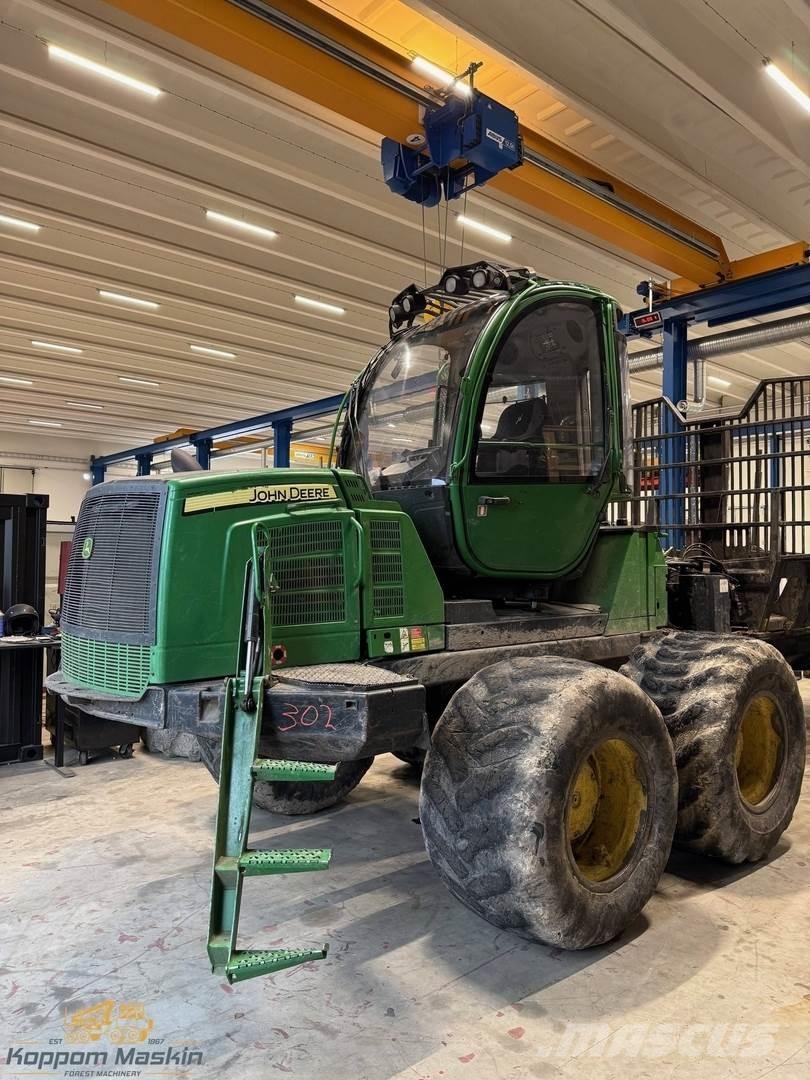 John Deere 1210E Tomruk yükleyici traktörler