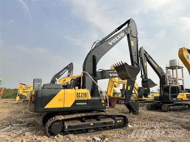 Volvo EC210 Paletli ekskavatörler