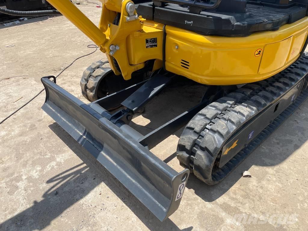 Komatsu PC 20 MR Mini ekskavatörler, 7 tona dek