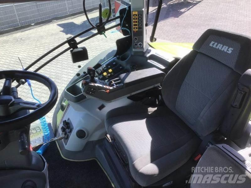CLAAS AXION 850 Traktörler